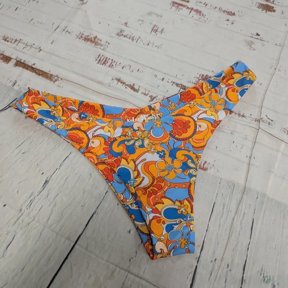 Kulai Kinis Bikini Cheeky Bottom. - Picture 6 of 7